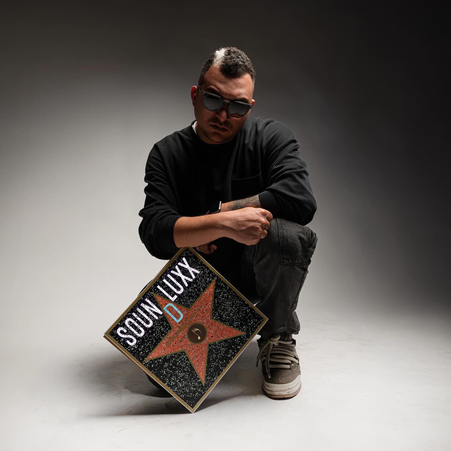 SOUNDLUXX